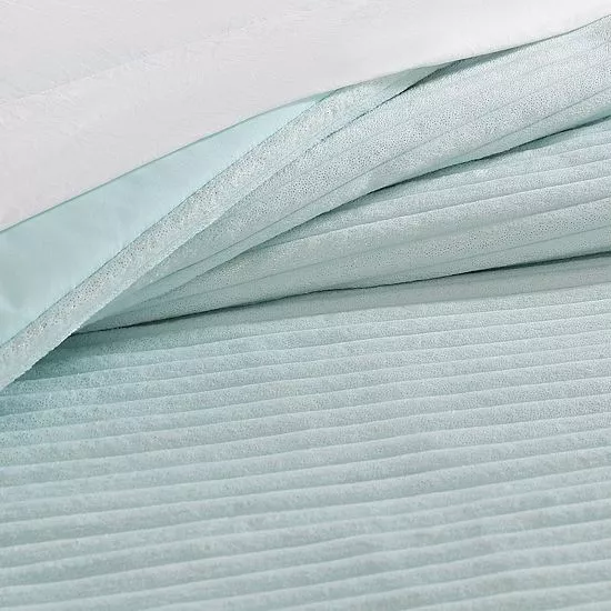 Koolaburra By UGG Lux Kids Comforter Set With Shams 2 Koolaburra By UGG Lux Kids Comforter Set With Shams - Image 2