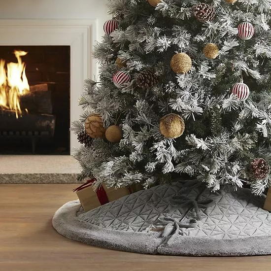 Koolaburra By UGG Jasper Faux Fur Tree Skirt Wild Dove 2 Koolaburra By UGG Jasper Faux Fur Tree Skirt Wild Dove - Image 2