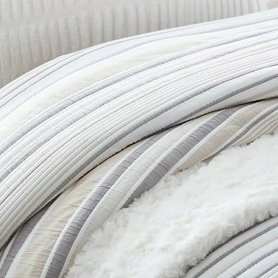 Koolaburra By UGG Ursa Comforter Set With Shams Blue Mirage 2 Koolaburra By UGG Ursa Comforter Set With Shams Blue Mirage - Image 2